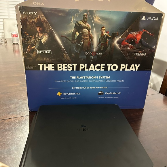 Sony PS4 1TB gaming system with 3 games. - Picture 3 of 7